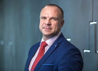 Martin Lipiński, director at office deparment at AXI IMMO