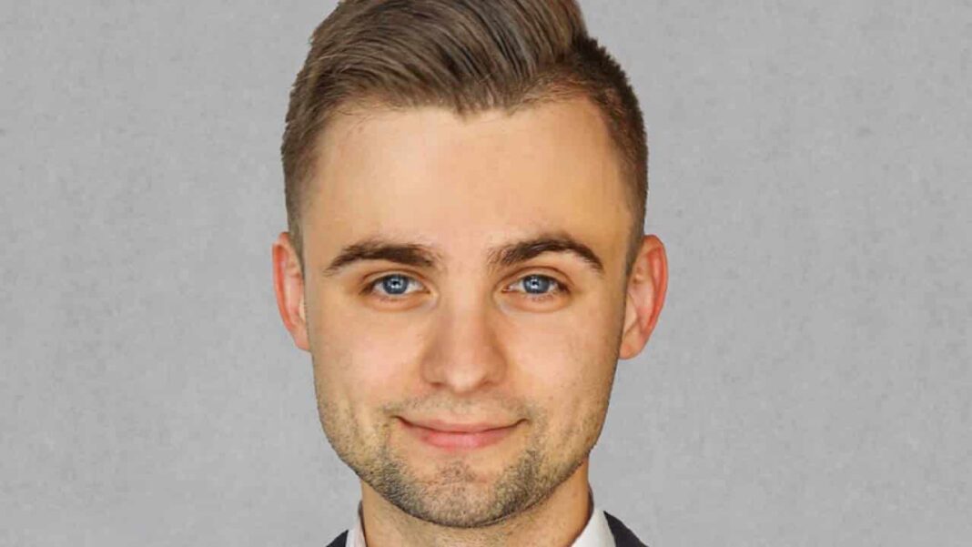 Bartosz-Walecki-analityk.jpg