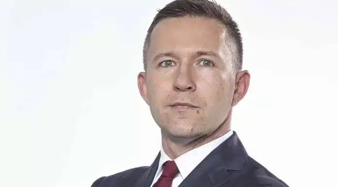 PrzemysĆaw KwiecieĆ