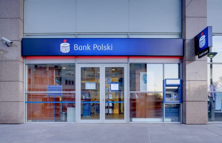 Płatności mobilne IKO i 200 wpłatomatów dostępne dla klientów Inteligo