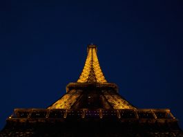 wieża paryż francja