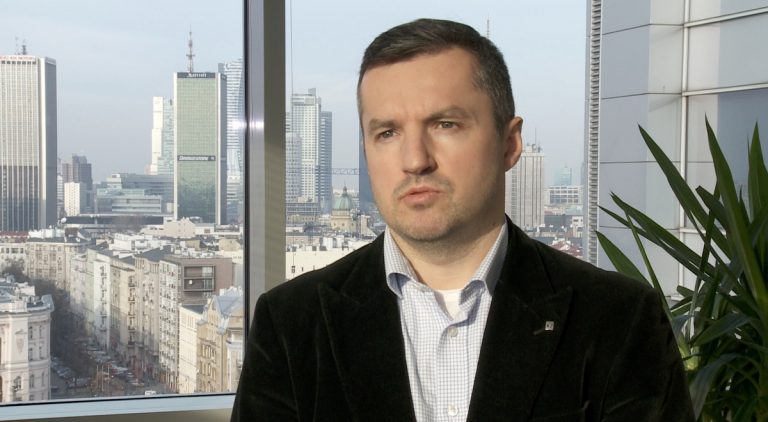 Motywacje do oszczędzania oraz „skromni milionerzy”