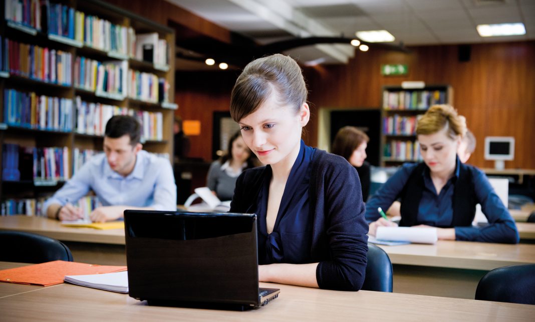studenci