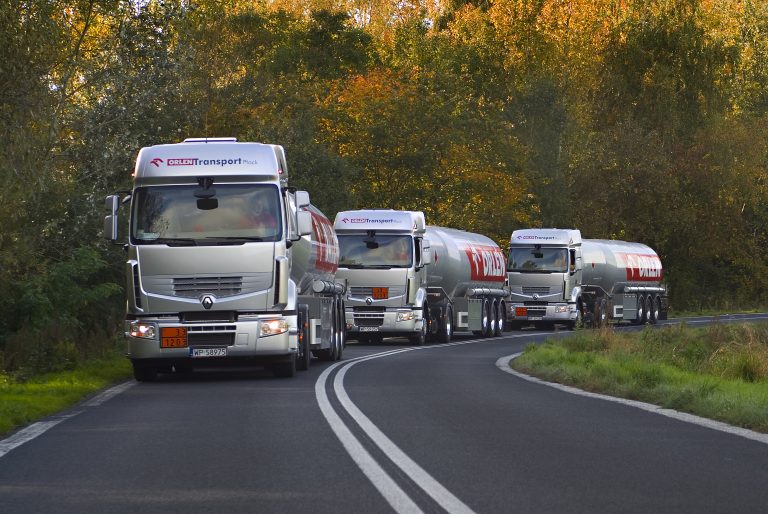 ORLEN zakontraktował sprzedaż paliw za ponad 33 miliardy złotych