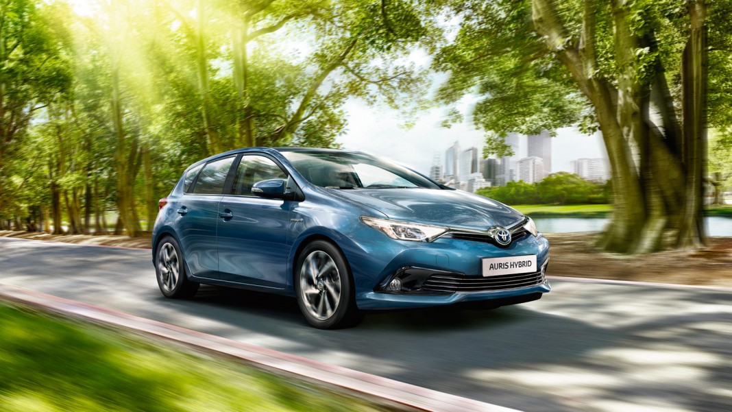 Toyota Auris HYBRID 2015