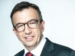 Radosław Lesiak, Członek Zarządu PZWLP, Wiceprezes i Country Manager Avis Polska