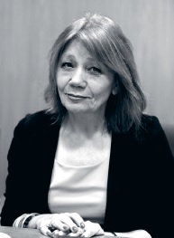 Profesor Elżbieta Mączyńska