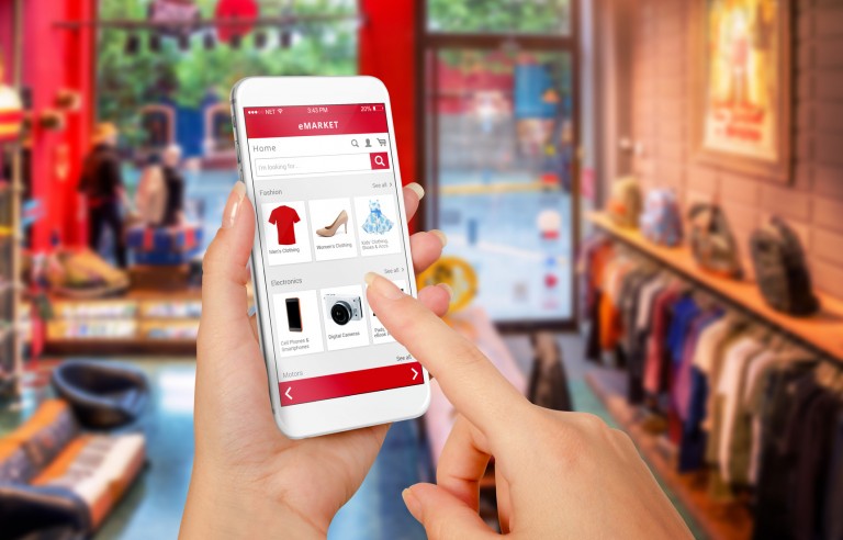 Giganci e-commerce inwestują w tradycyjny handel. To żyła złota