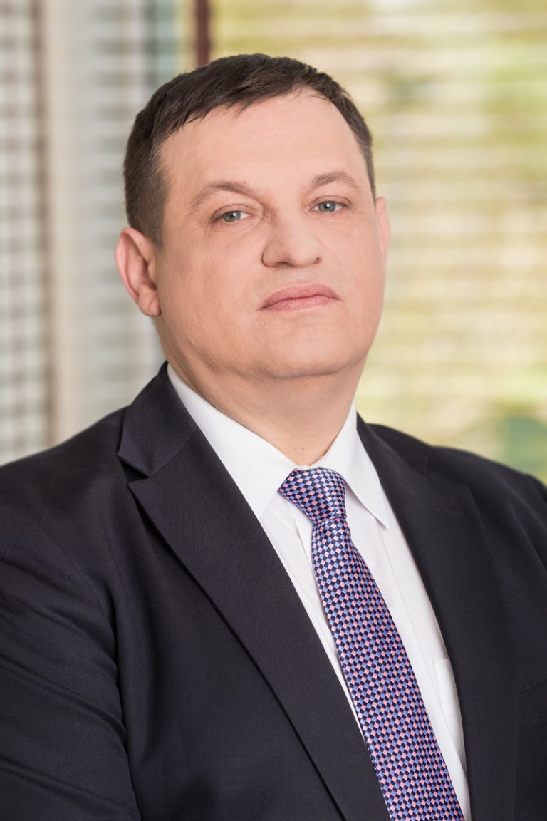 Bezrobocie spadło poniżej 12 proc.