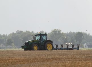 rolnik traktor