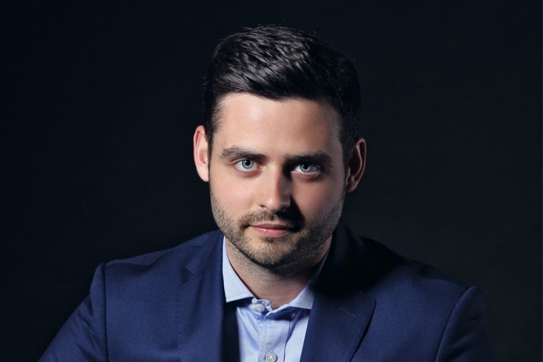 Rozmowa z Adamem Dębowskim, psychologiem biznesu o podejmowaniu trafnych decyzji