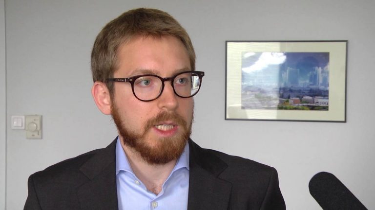 Firmy w Polsce wstrzymują swój rozwój