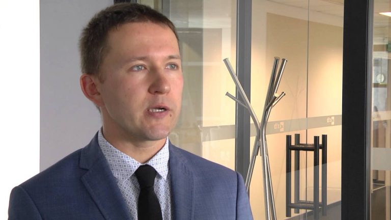 Jeśli nie dojdzie do Brexitu, to nie oznacza, że na złotym będzie spokojnie