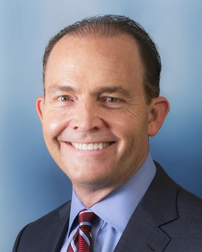 Stephen H. Dover, Dyrektor zarządzający, CIO Templeton Emerging Markets Group, Franklin Local Asset Management