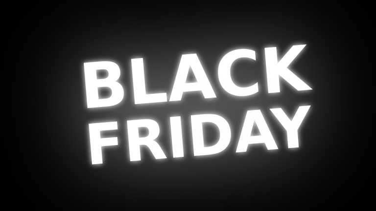Black Friday i Cyber Monday – uważaj na promocje. Możesz wpaść w długi