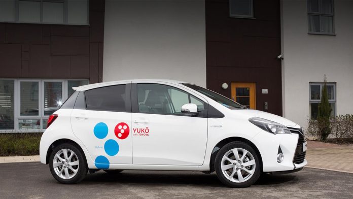 Toyota uruchomiła pierwszy program car-sharingowy w Europie oferujący wyłącznie hybrydy