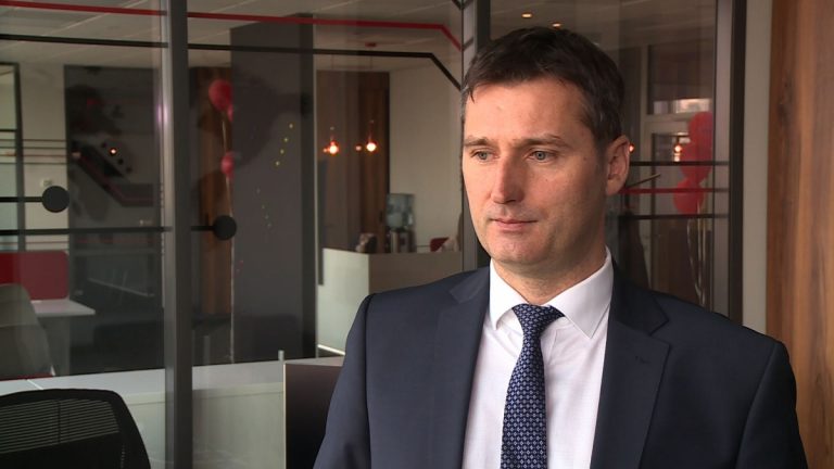 LED-owa transformacja przyspiesza. Kolejny producent oświetlenia powalczy o udział w polskim rynku