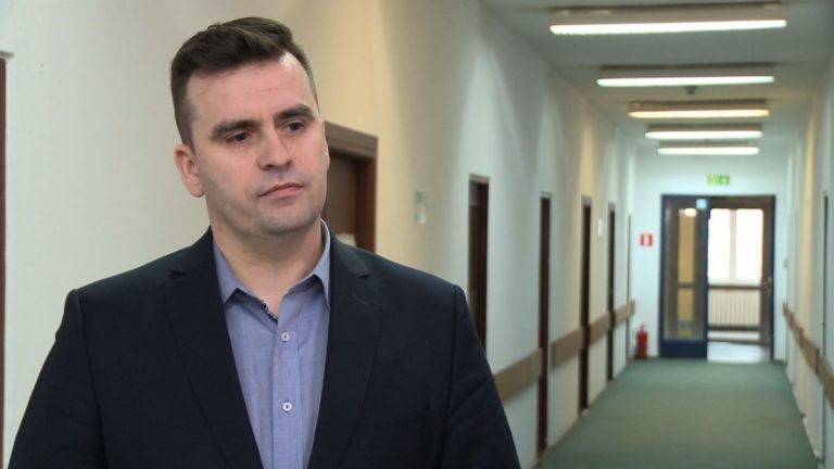 W branży outsourcingu i usług dla biznesu co roku przybywa 20 tys. miejsc pracy. Firmy coraz częściej sięgają po pracowników 50+
