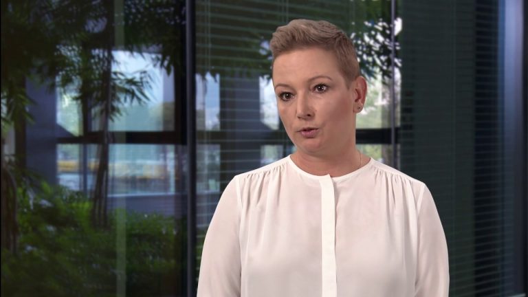 Liczba polis sprzedawanych online rośnie, jednak agenci ubezpieczeniowi trzymają się mocno
