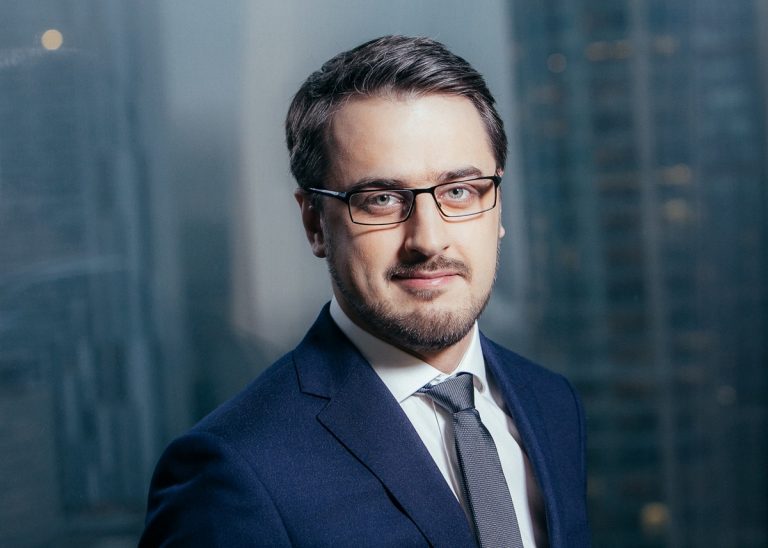 Deloitte Digital: Sztuczna inteligencja niepostrzeżenie oplata ludzkość