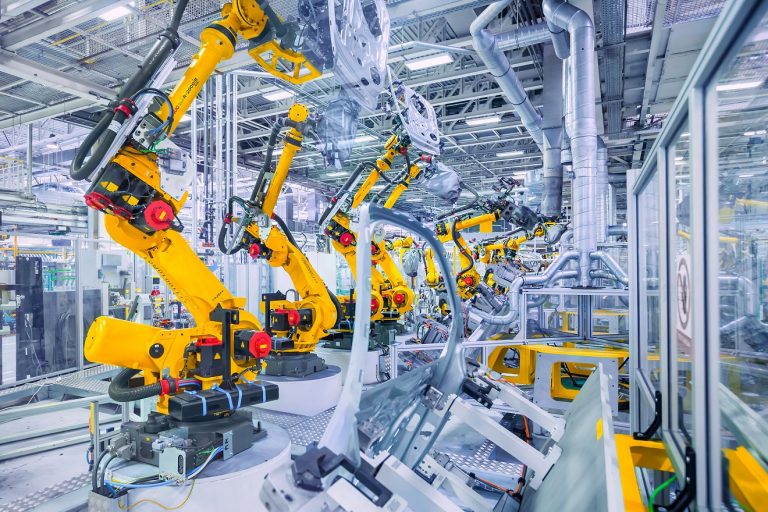Polska w czołowej 15. rynków kupujących najwięcej robotów przemysłowych