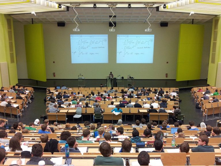 Czas postawić na nauczanie zawodu – edukację z praktykami zawodowymi
