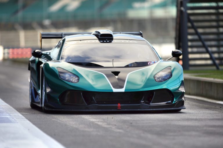 Arrinera Hussarya – pierwszy polski supersamochód