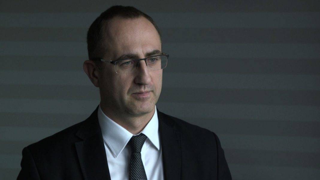 Tylko 50 proc. małych i średnich firm udaje sę samodzielnie odzyskać długi. Największe problemy z przeterminowanymi płatnościami ma przemysł, budownictwo i handel