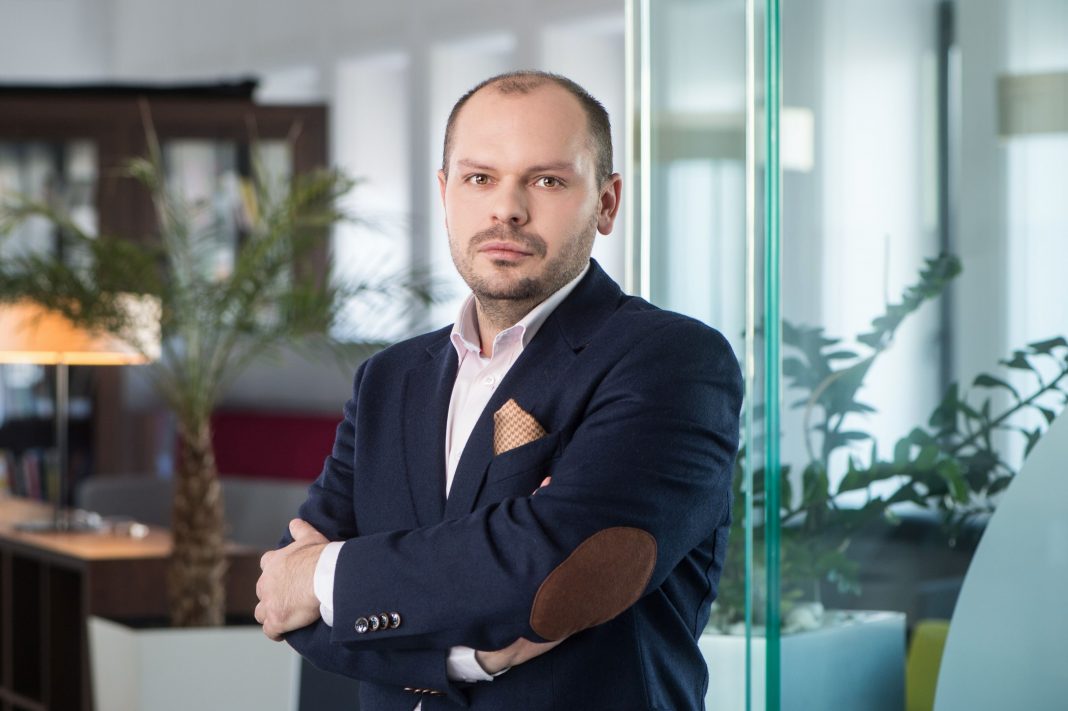 prezes Polskiego Taboru Szynowego Adam Laskowski