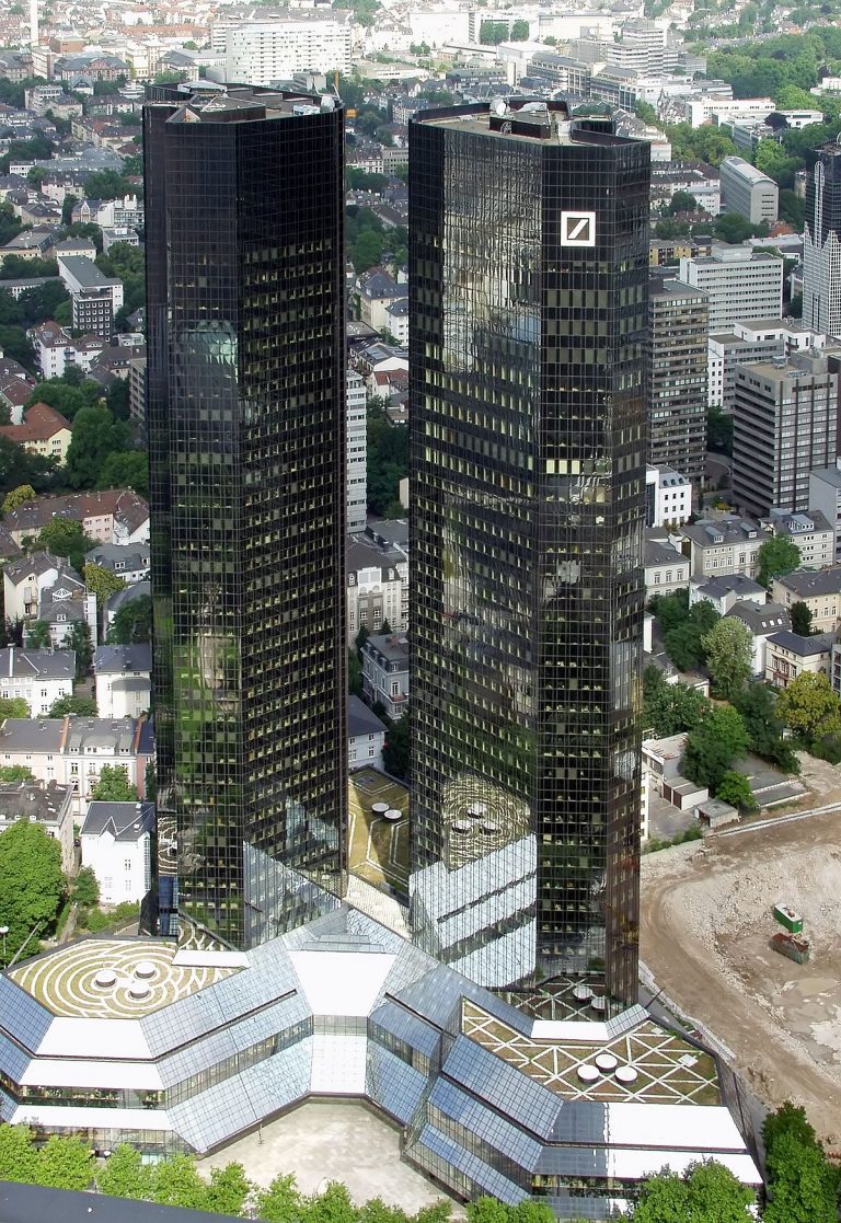 Chińczycy kupują Deutsche Bank