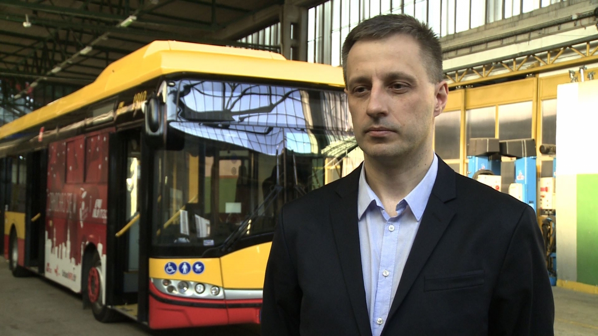 Elektryczne autobusy i zielone zajezdnie mają pomóc Warszawie w walce ze smogiem. Do końca roku na ulicach pojawi się 30 elektrobusów 2