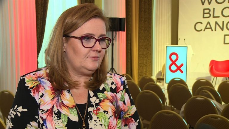 Szczyt zachorowań na nowotwory krwi wśród dzieci przyda między 1 a 5 rokiem życia. 60 proc. rodziców chorych dzieci rezygnuje z pracy