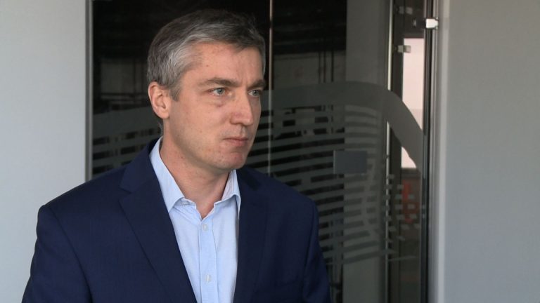 Tylko co czwarty Polak ma indywidualną polisę na życie. Podejście do planowania przyszłości zmienia się po narodzinach dzieci