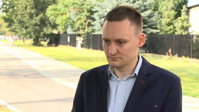 Poziom nasłonecznienia można sprawdzić w dowolnym miejscu w Polsce. Służą do tego specjalne mapy