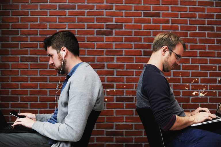 Low performance management – jak zapobiegać spadkowi efektywności pracowników?