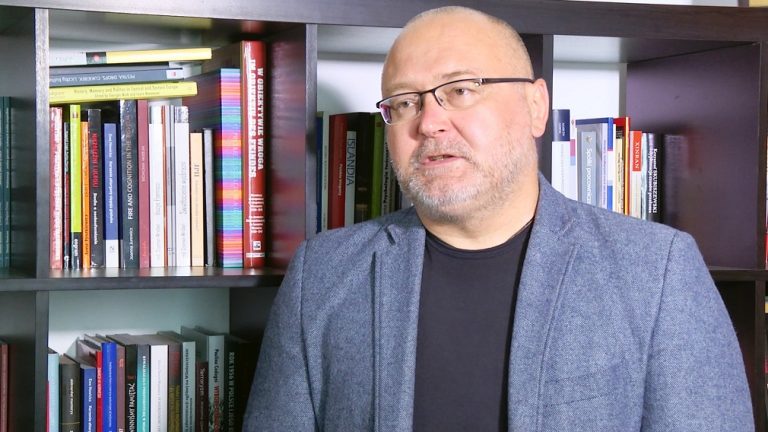 Dr Liedel: Przeciętny Polak nie poradziłby sobie w stanie zagrożenia wojennego. Trzeba lepiej edukować społeczeństwo