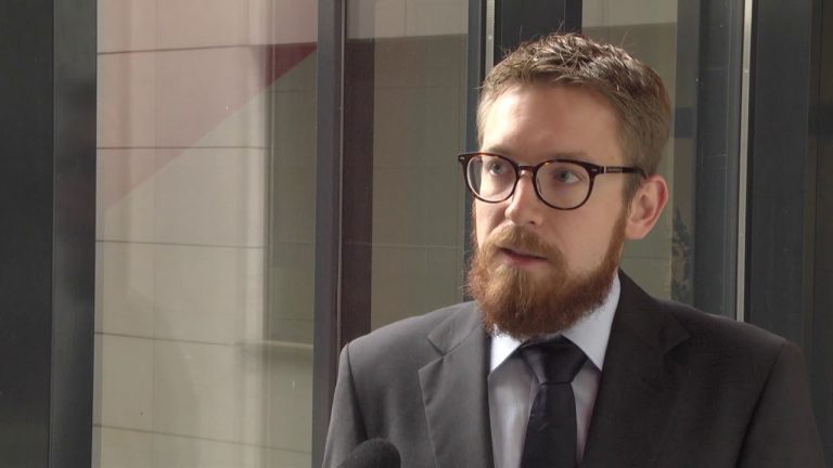 Reforma podatków i ZUS zamiast wydłużenia okresu preferencyjnych składek