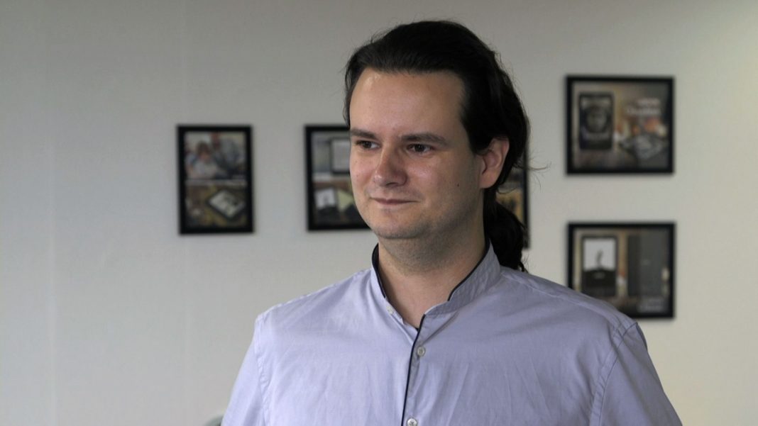 Po e-booki sięga tylko 7 proc. Polaków. Tempo rozwoju tego rynku zwalnia przez wysoką stawkę VAT i piractwo internetowe