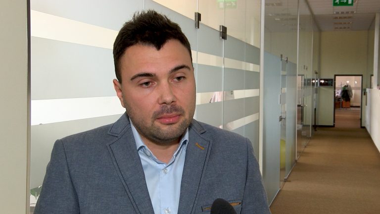 Braki kadrowe i ciągły rozwój gospodarczy determinują coraz lepsze warunki zatrudnienia w branży transportowej