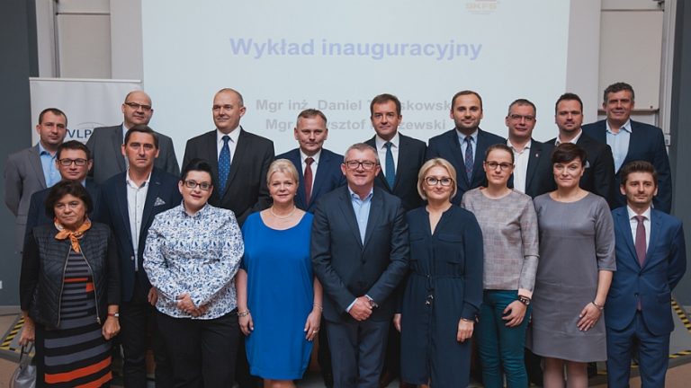 Na Wydziale Transportu Politechniki Warszawskiej ruszyły pierwsze w Polsce podyplomowe studia zarządzania flotą