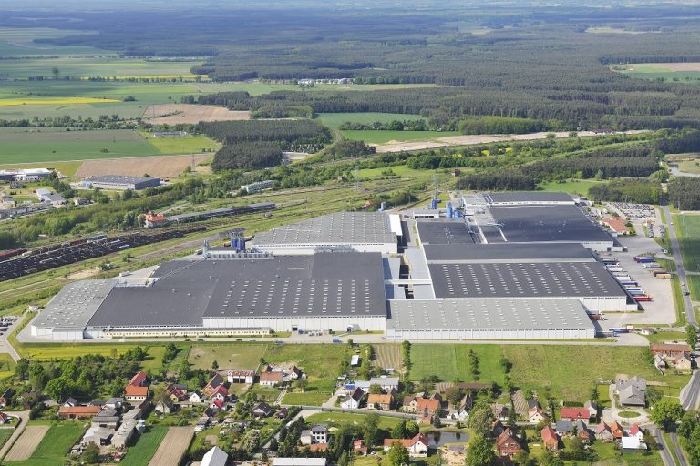IKEA Industry rozbudowuje w Zbąszynku największą fabrykę mebli na świecie