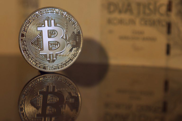 Bitcoin drożeje – czy dobije do 6000 USD?