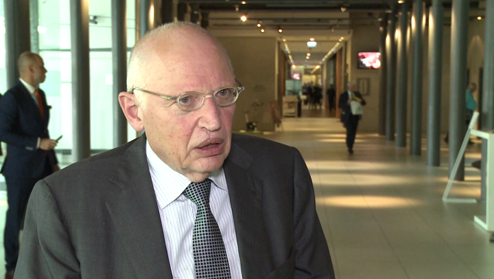 G. Verheugen: Największym wyzwaniem ekonomicznym dla Europy jest przygotowanie się na ostrą konkurencję. Kraje Dalekiego Wschodu są coraz silniejsze 4