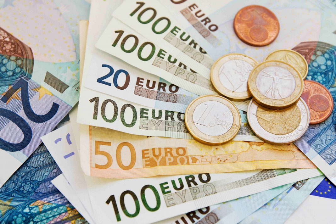 raport-cftc-pozycje-duzych-graczy-forex-aud-i-usd-oraz-cad.jpg