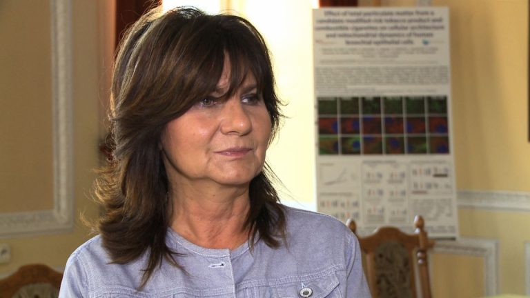 Podgrzewany tytoń ma o 90 proc. mniej substancji szkodliwych od tradycyjnych papierosów. Nową metodę zbadali polscy naukowcy