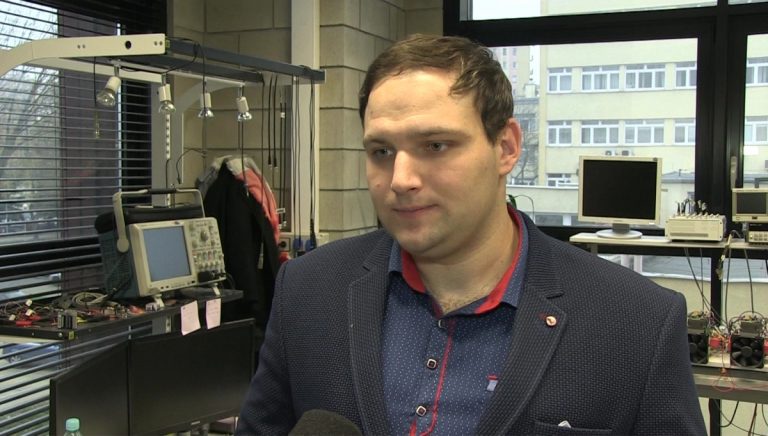 W ciągu 2 lat w Polsce powstaną ładowarki do aut elektrycznych umiejscowione w ulicznych latarniach. Czas ładowania za ich pomocą nie przekroczy 15 minut