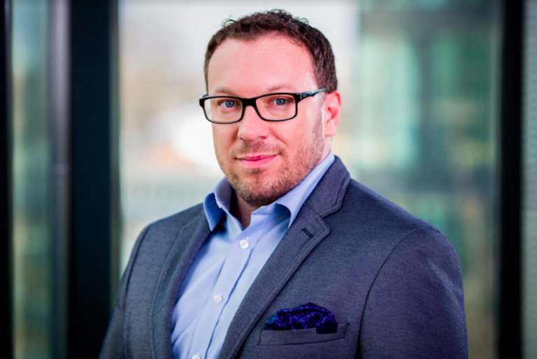 Michał Grams: Sztuczna inteligencja nie wyeliminuje miejsc pracy