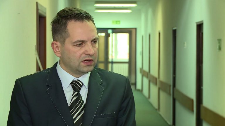 Grafenową baterię w smartfonie można naładować w 5 sekund. Materiał znajdzie zastosowanie także w autach elektrycznych i budownictwie