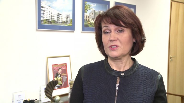 Rosnące koszty materiałów i niedobór siły roboczej zaczynają się odbijać na cenach mieszkań. Przyszli nabywcy powinni się liczyć z podwyżkami