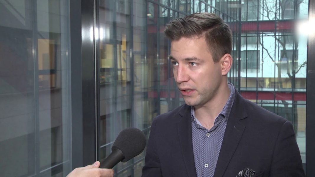 Wojciech Jakóbik, redaktor naczelny BiznesAlert